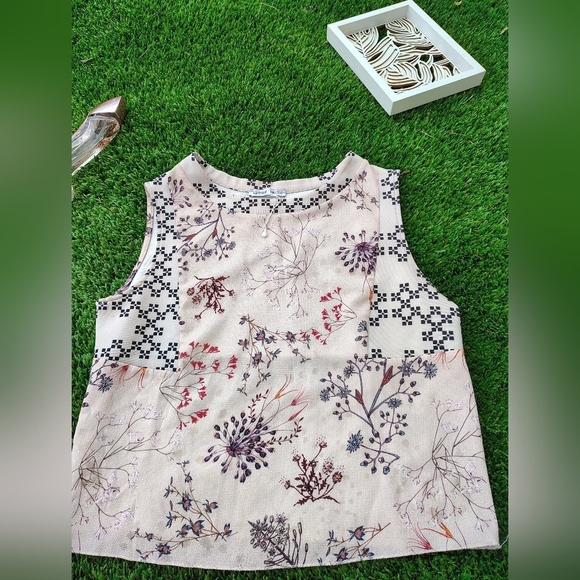 Zara Dresses & Skirts - Zara Beige and Black Patterned Top